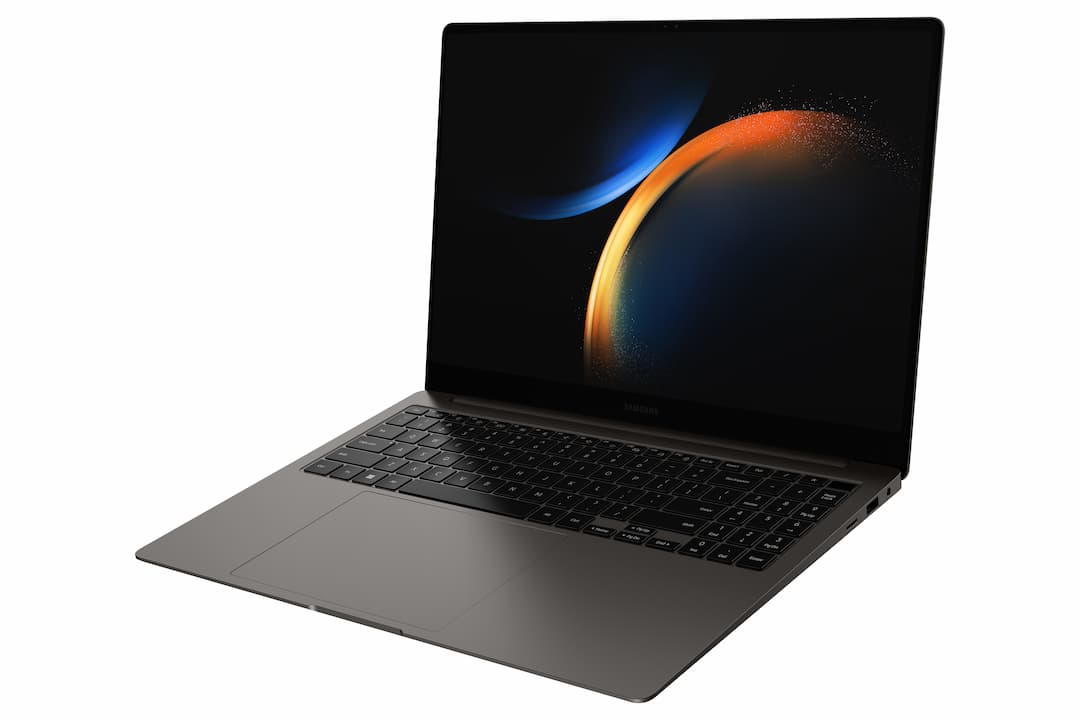 Ноутбук Samsung Galaxy Book3 Ultra 16″/Core i7/32/SSD 1024/4050 для ноутбуков/Windows 11 Pro 64-bit/графитовый— фото №3